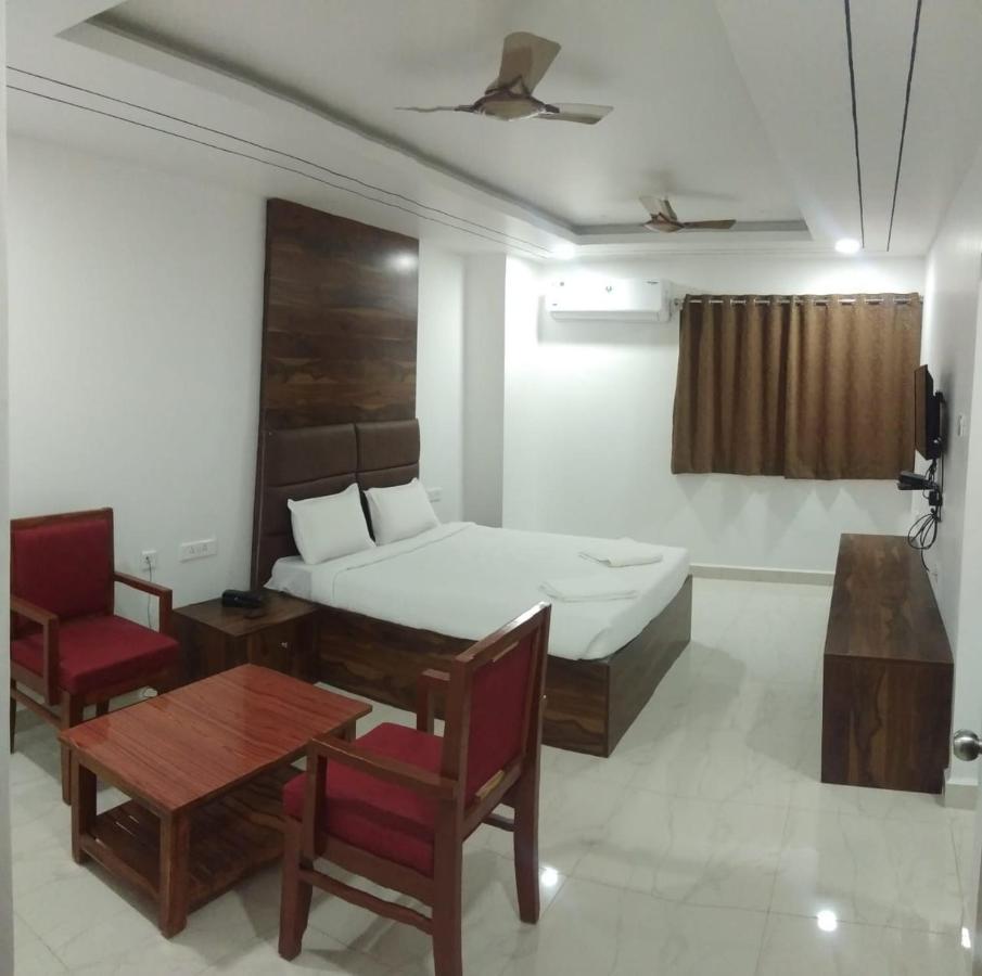 Hotel Sahasra Dla Warangal Exterior photo