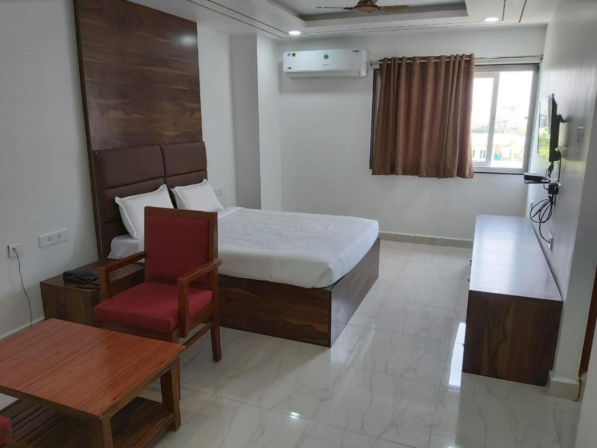 Hotel Sahasra Dla Warangal Exterior photo